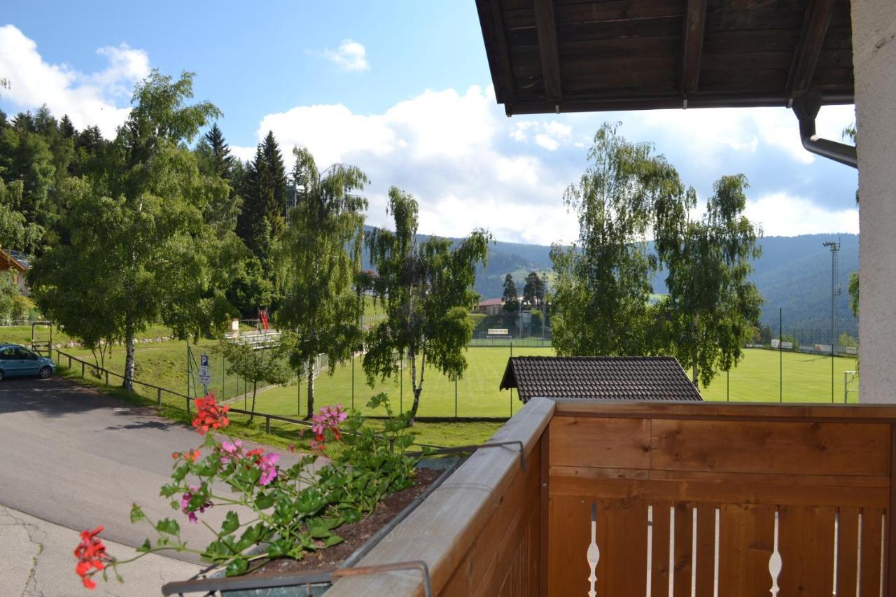 Gasthof Zum Gruenen Baum Verano Exterior photo